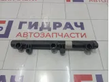 Топливная рампа (топливная рейка) левая Hyundai Equus (VI) 353043C700
