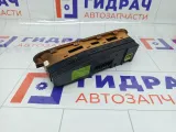 Кнопка стеклоподъемника переднего правого Hyundai Genesis 935753M000A4
