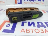 Кнопка стеклоподъемника переднего правого Hyundai Genesis 935753M000A4