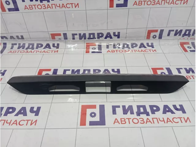 Накладка двери багажника Hyundai Matrix (FC) 87311-17000