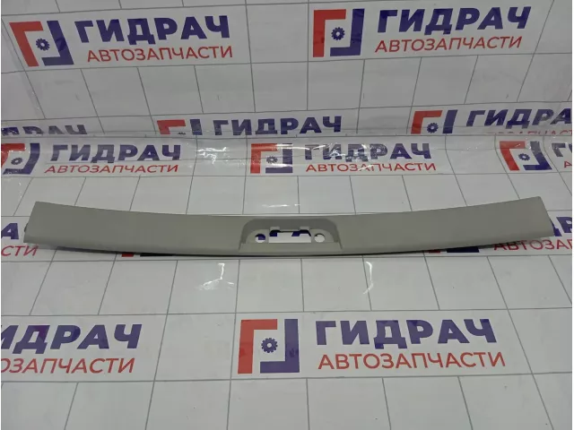 Обшивка двери багажника Hyundai Matrix (FC) 81760-17010