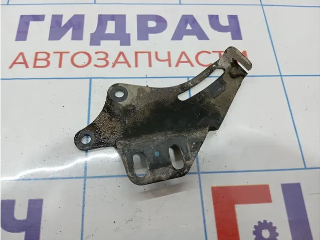 Кронштейн генератора Hyundai Matrix (FC) 3746123501