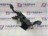 Педаль тормоза Hyundai Porter 32802-4B215