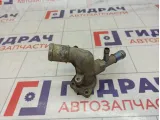 Фланец двигателя системы охлаждения Hyundai Solaris (RB) 25600-2B003