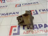 Кронштейн КПП Hyundai Solaris (RB) 43120-32050