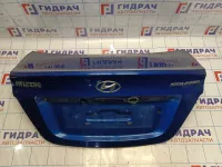 Крышка багажника Hyundai Solaris (RB) 69200-4L000. Коррозия.