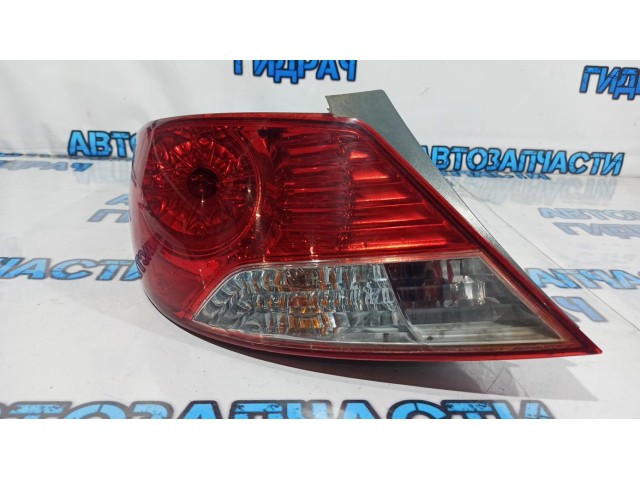 Фонарь задний левый Hyundai Solaris 92401-4L020.