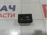 Разъем AUX USB Hyundai Solaris (RB) 961201R300RY