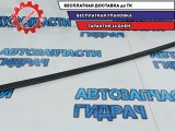 Накладка стекла переднего правого Hyundai Solaris 82220-1R000. Дефект.