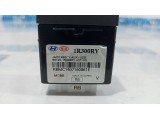 Разъем в консоль Hyundai Solaris 961201R300RY. Дефект. AUX, USB.