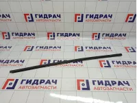 Накладка стекла переднего правого Hyundai Solaris (RB) 82220-1R000