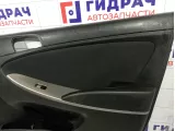 Обшивка двери передней правой Hyundai Solaris 82302-4L110-TCE