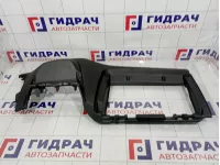 Накладка торпедо правая Hyundai Solaris 84760-H5500-TRY