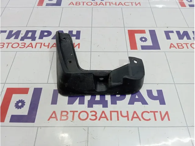 Брызговик передний левый Hyundai Solaris 86831-H5000