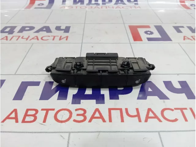 Кнопка обогрева сидений Hyundai Solaris 93310H53004X