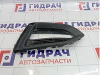 Рамка противотуманной фары правой Hyundai Solaris 86522-H5000