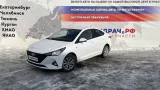 Решетка в бампер центральная Hyundai Solaris 86561H5500