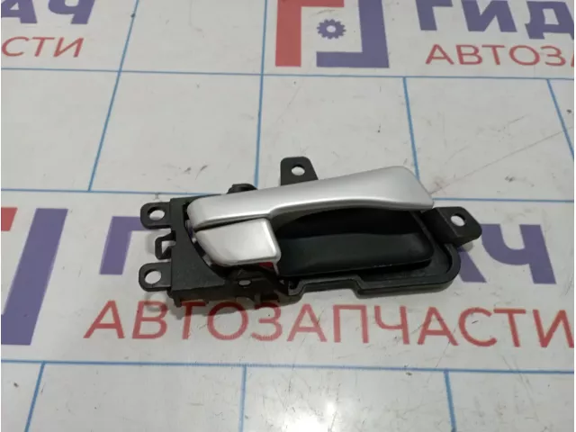 Ручка внутренняя правая Hyundai Sonata (YF) 82620-3S000