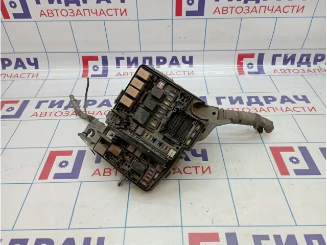 Блок предохранителей Hyundai Sonata (YF)