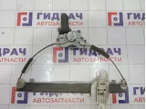 Стеклоподъемник электрический передний правый Hyundai Sonata (EF) 8240438011