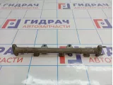 Рейка топливная (рампа) правая Hyundai Tucson (JM) 35304-37110