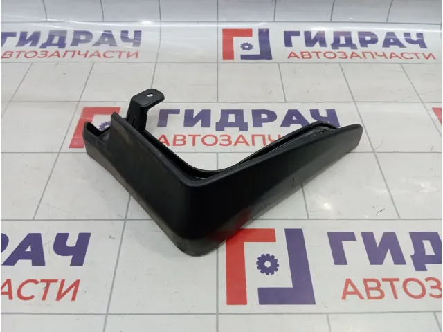 Брызговик передний правый Hyundai Tucson (TL) 86832D7000