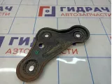 Кронштейн передней балки правый Hyundai i40 (VF) 62477-3Z000