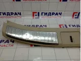 Обшивка багажника на заднюю панель Infiniti FX50 (S51) 84992-1CA0A