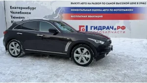 Infiniti FX50 