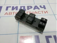 Блок управления стеклоподъемниками Infiniti G35 (V36) 25401-JL20A