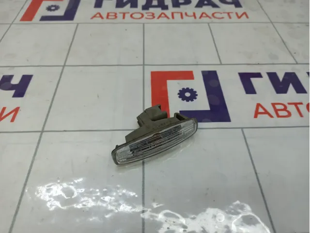 Повторитель на крыло Infiniti QX50 26160JK00B