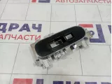 Накладка кнопки стеклоподъемника передняя правая Infiniti QX56 (Z62) 80960-1LA0A