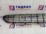 Решетка в бампер центральная Infiniti QX56 (Z62) 62256-1LA0B