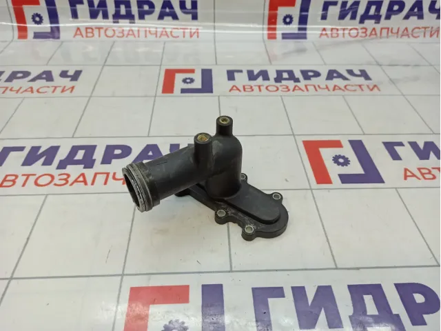 Фланец двигателя системы охлаждения Infiniti QX56 (Z62) 14075-1LA0A