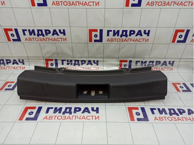 Обшивка багажника на заднюю панель JAC J7 5402360U7300