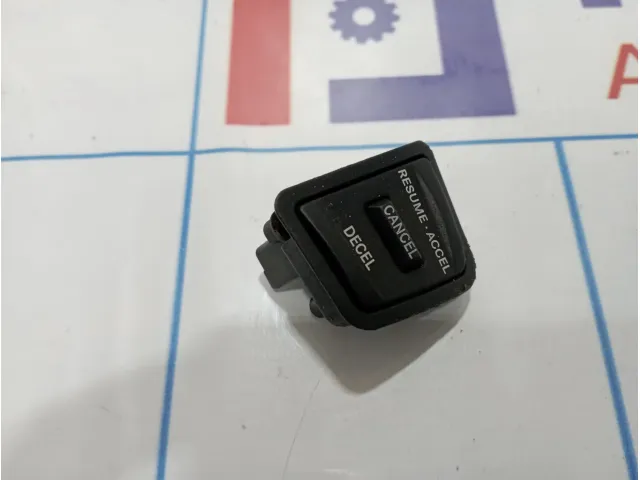 Кнопка многофункциональная Jeep Grand Cherokee (WH) 56050264AB