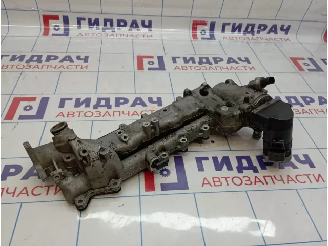 Коллектор впускной левый Jeep Grand Cherokee (WH) 5175672AA