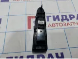 Кнопка стеклоподъемника передняя правая Kia Sportage (SL) 93576-3W100