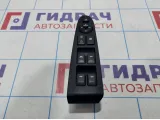 Блок управления стеклоподъемниками Kia Sportage (SL) 935703W400WK