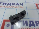 Кнопка стеклоподъемника переднего правого Kia Optima (TF) 93575-2T510