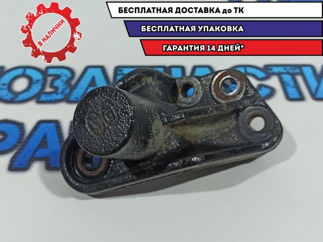 Кронштейн двигателя правый Kia Rio 3 218253X000.