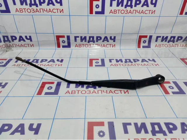 Поводок стеклоочистителя передний правый Kia Cerato (TD) 98320-1M000