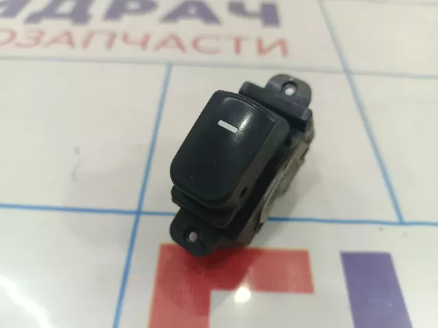 Кнопка стеклоподъемника задняя правая Kia Cerato (TD) 93585-1M000