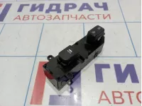 Кнопка стеклоподъемника передняя правая Kia Optima (TF) 93575-2T510