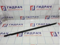 Накладка стекла переднего правого Kia Optima (TF) 82220-2T000