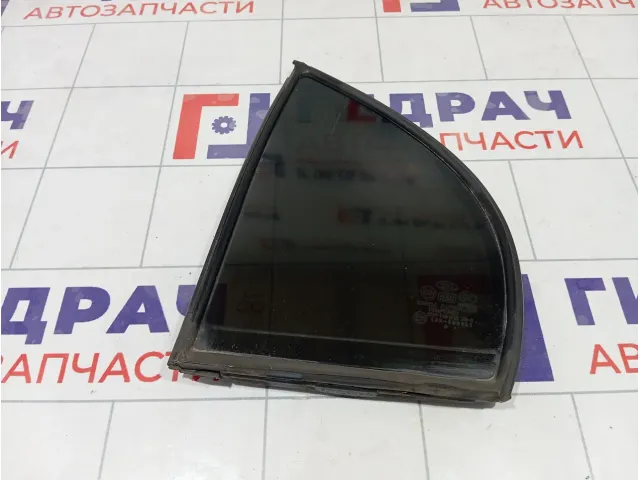 Стекло двери задней левой Kia Rio 834171G010