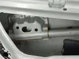 Дверь передняя левая Kia Rio 760034Y000