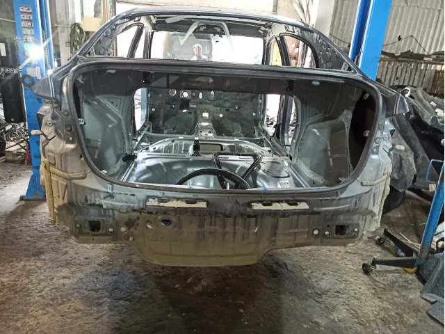 Панель задняя Kia Rio (FB)