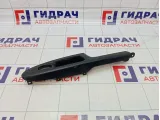 Накладка кнопки стеклоподъемника передняя правая Kia Rio 2 (JB) 827201G042D7