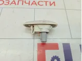Повторитель на крыло белый Kia Rio 2 (JB) 92303-25500